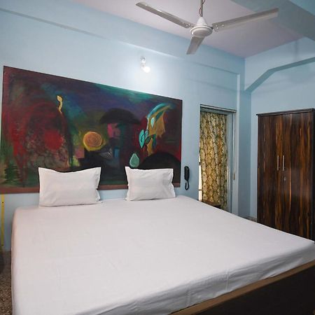 Hotel O Blue Cherry Guest House Колката Екстериор снимка