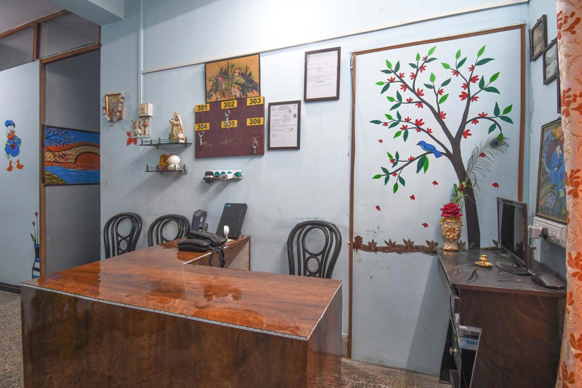 Hotel O Blue Cherry Guest House Колката Екстериор снимка
